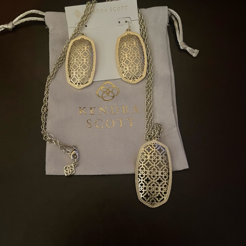 Kendra Scott Gold Earring & Necklace Duo